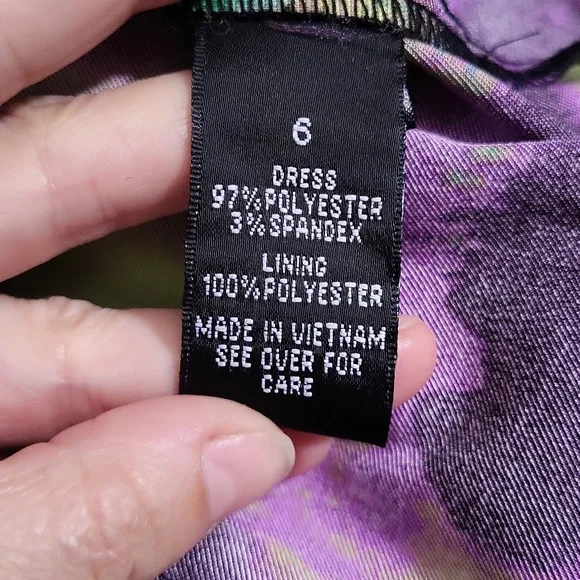 Classic style size 6 dress - Picture 5 of 5